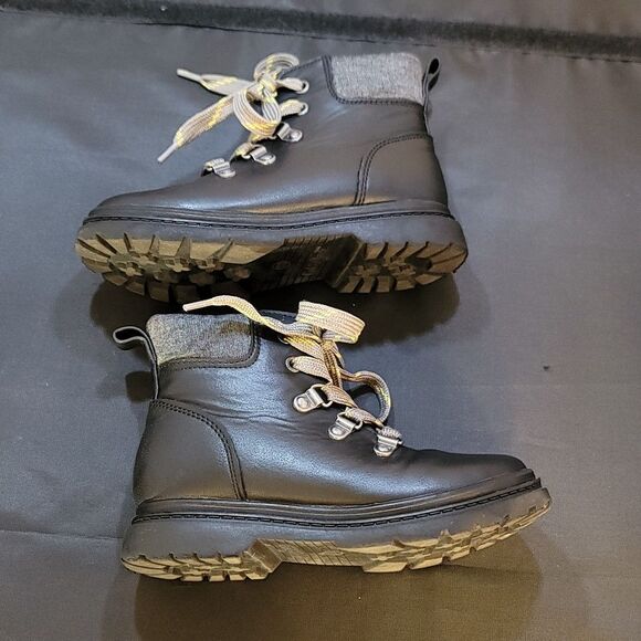 CAT&JACK LACE UP CLOSURE ROUND TOE TODDLER BOOT - Picture 7 of 14